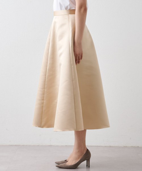 サテンフレアスカート 