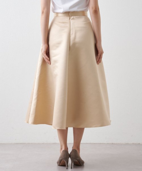 サテンフレアスカート 