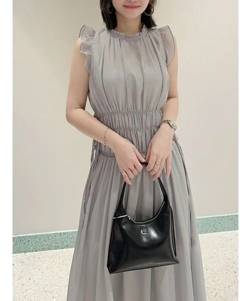 シフォンギャザーノースリワンピース 予めご了承ください 総丈 6cm バスト