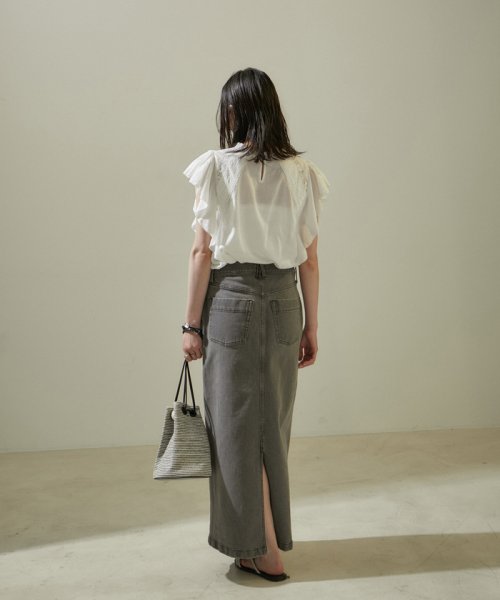 【WEB限定】コットンピンタックリバーレースラッフルブラウス 