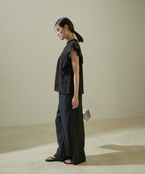 【WEB限定】コットンピンタックリバーレースラッフルブラウス 