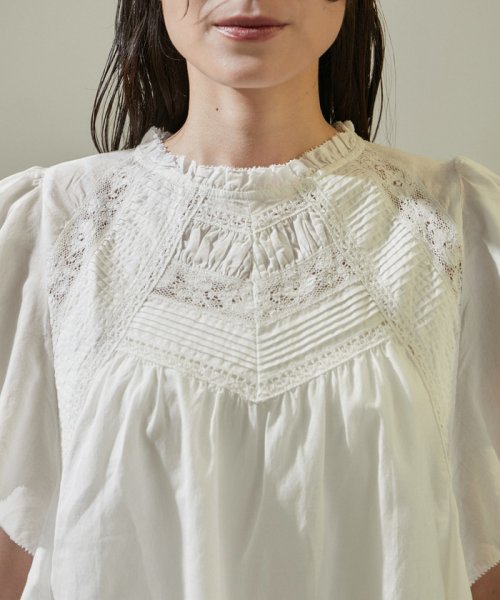 【WEB限定】コットンピンタックリバーレースラッフルブラウス 