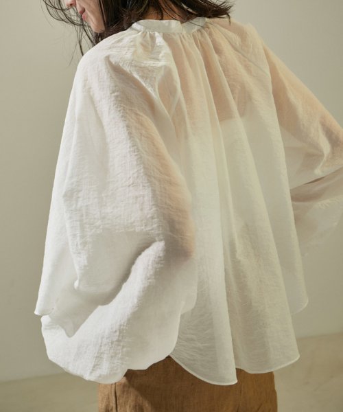 オーガニックコットンシアーギャザーフレアブラウス【アンサンブル対応】 アンサンブル対応 JSB1353159138(10450円)