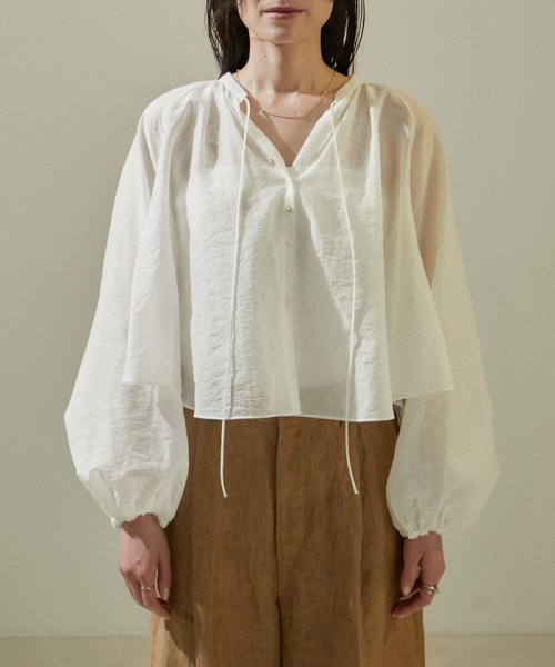 オーガニックコットンシアーギャザーフレアブラウス【アンサンブル対応】 アンサンブル対応 JSB1353159138(10450円)