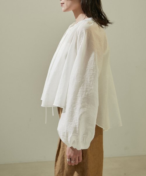 オーガニックコットンシアーギャザーフレアブラウス【アンサンブル対応】 アンサンブル対応 JSB1353159138(10450円)