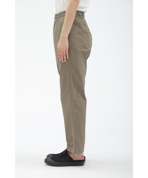 GARMENT DYE LIGHTWEIGHT PLAINWEAVE 