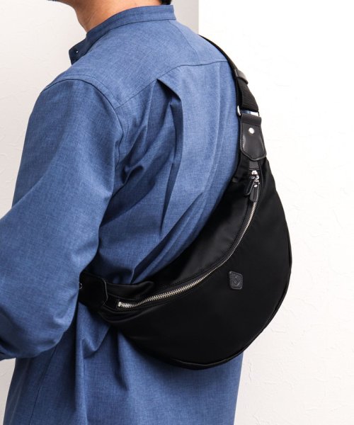 【CLEDRAN/クレドラン】別注ラウンドボディバッグ CLEDRAN/クレドラン