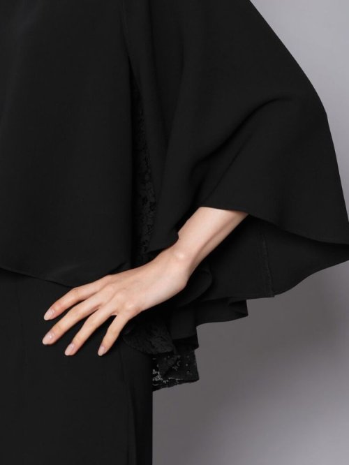 レースドッキングケープブラウス 