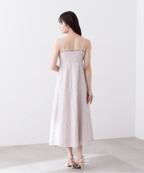 コードエンブロイダリーワンピース 