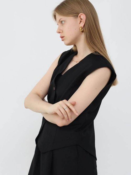 フロントボタンショートベスト 