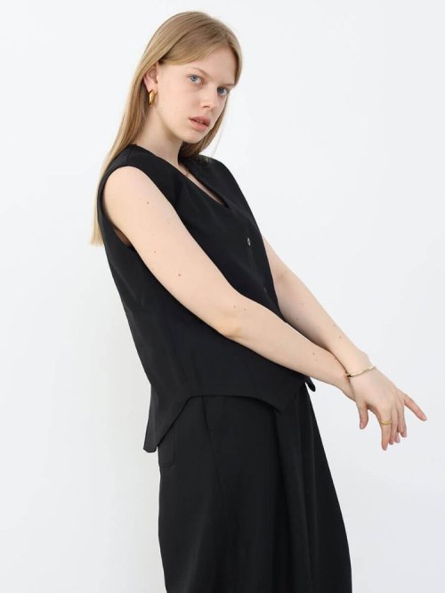 フロントボタンショートベスト 