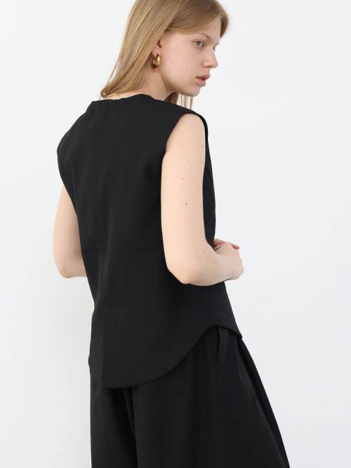 フロントボタンショートベスト 