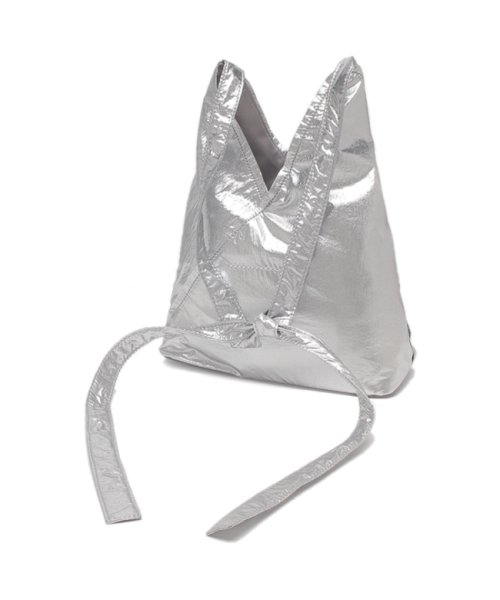 エムエムシックス メゾンマルジェラ ショルダーバッグ シルバー レディース MM6 Maison Margiela SB6WD0022 P6420 T9002 メゾンマルジェラ MM6 Maison Margiela エムエムシックス ショルダーバッグ シルバー レディース SB6WD0022 P6420