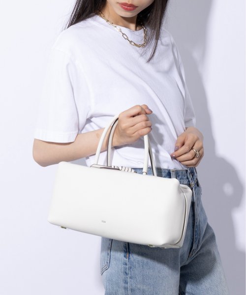 【TOV / トーヴ】CONNIE－WIDE T24S07B265 ハンドバッグ 牛革 カウレザー スクエアバッグ 牛革 5cm 良い