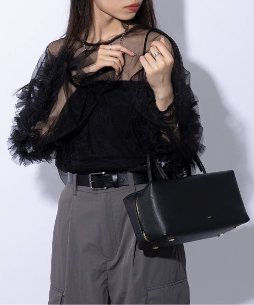 【TOV / トーヴ】CONNIE－WIDE T24S07B265 ハンドバッグ 牛革 カウレザー スクエアバッグ 牛革 5cm 良い