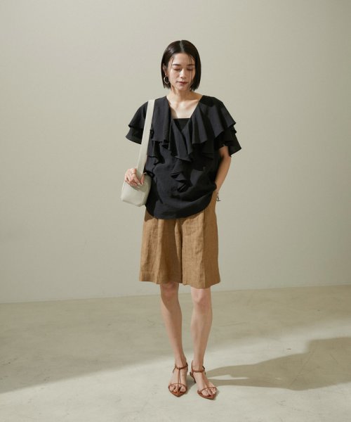 ラッフルカラーフレアスリーブブラウス 