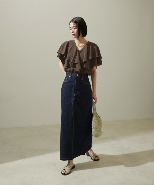 ラッフルカラーフレアスリーブブラウス 