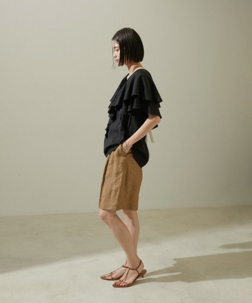 ラッフルカラーフレアスリーブブラウス 