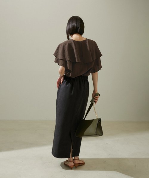 ラッフルカラーフレアスリーブブラウス 