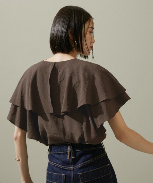 ラッフルカラーフレアスリーブブラウス 