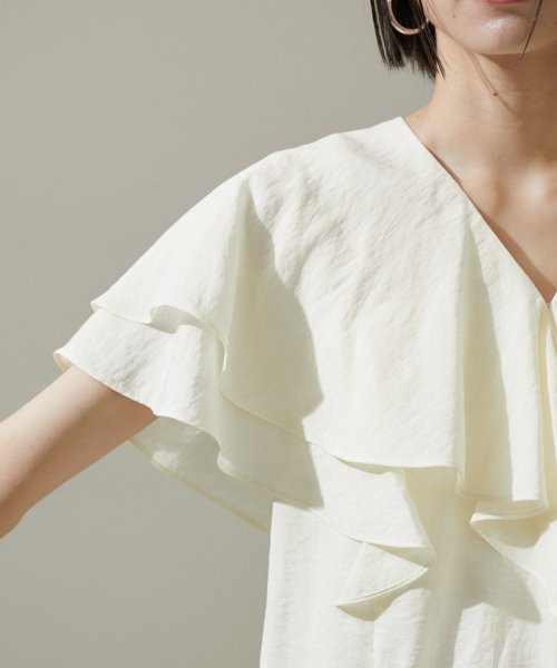 ラッフルカラーフレアスリーブブラウス 