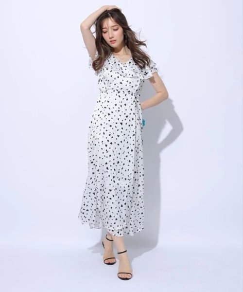 ラッフルカシュクールプリントワンピース 予めご了承ください