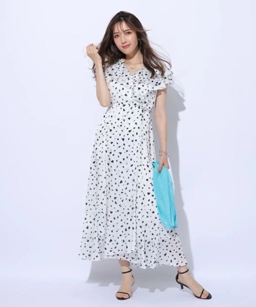 ラッフルカシュクールプリントワンピース 予めご了承ください