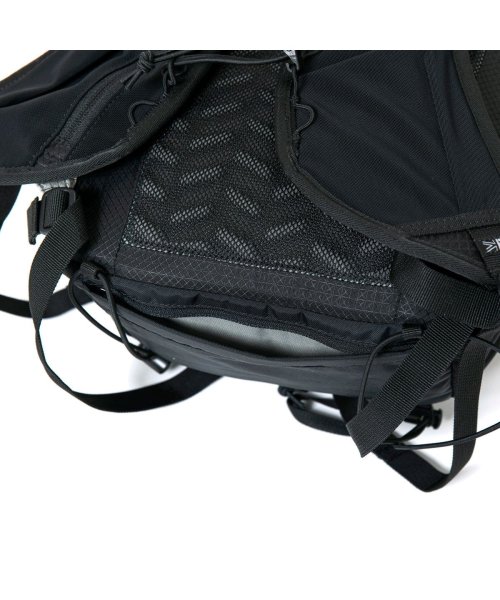 カリマー リュック シンプル 20L karrimor 軽い おしゃれ バックパック デイパック 登山 トレッキング ザック cleave 20 501143 