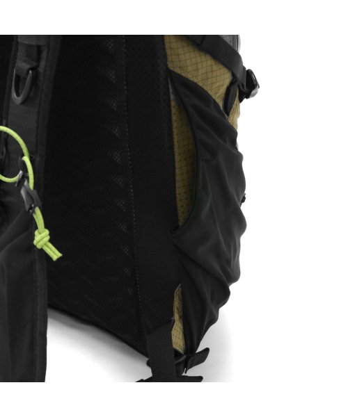 カリマー リュック シンプル 20L karrimor 軽い おしゃれ バックパック デイパック 登山 トレッキング ザック cleave 20 501143 