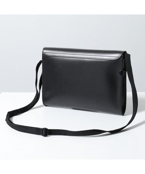 FRED PERRY バッグ BURNISHED LEATHER SACOCHE BAG L4330 FRED PERRY BURNISHED LEATHER SACOCHE BAG