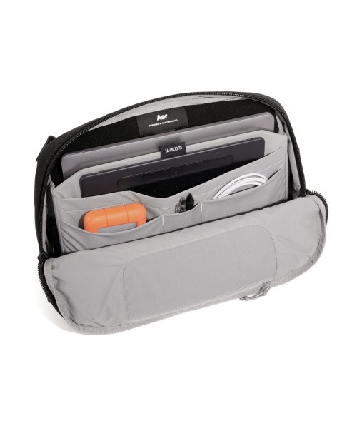エアー ボディバッグ Aer 防水 軽量 小さめ ショルダーバッグ 斜めがけバッグ ノートPC 14インチ B5 9L ビジネスバッグ Tech Sling 3 