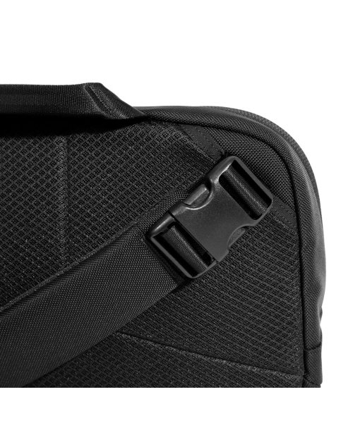 エアー ボディバッグ Aer 防水 軽量 小さめ ショルダーバッグ 斜めがけバッグ ノートPC 14インチ B5 9L ビジネスバッグ Tech Sling 3 