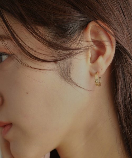 K18ミラーカット7連 フープピアス 