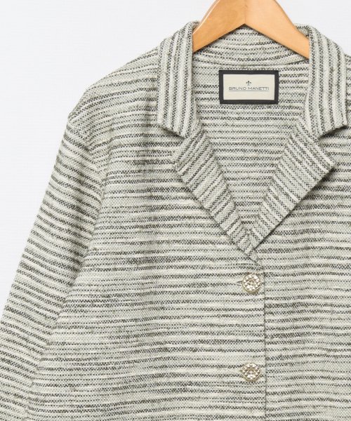 テーラードジャケット 