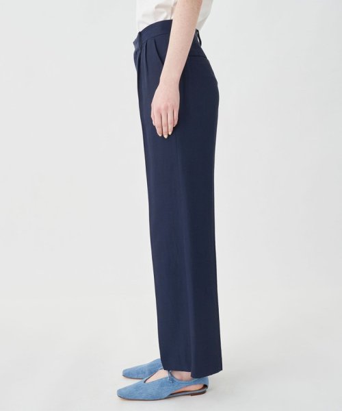 コットンアセテートツイル タックフレアパンツ 