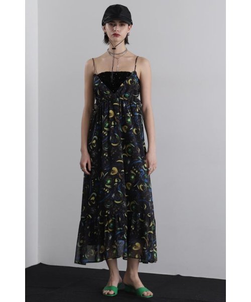 コズミックプリントキャミワンピース ／着用サイズ：