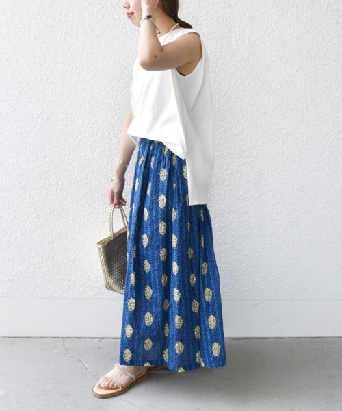 【SHIPS別注】UHURU:〈手洗い可能〉プリント ロング ギャザー スカート UHURU ラメ糸