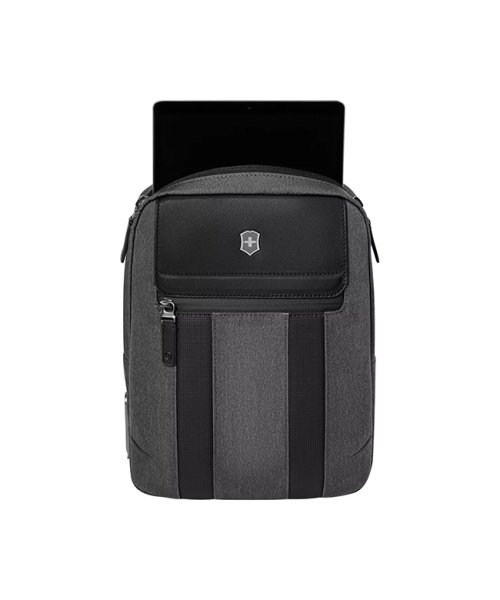 ビクトリノックス ショルダーバッグ メンズ ブランド 斜めがけバッグ Victorinox 612668 612675 Victorinox 612668 ブランド 612675 メンズ 斜めがけバッグ ショルダーバッグ ビクトリノックス NAN1660470756(12650円)