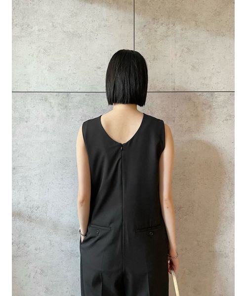 センタープレスクルーネックオールインワン 予めご了承ください