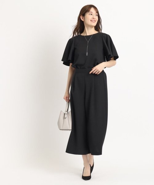 【洗える／日本製／シワになりにくい／清涼感／セットアップ可】オンオフ活躍する、大人フリルブラウス 