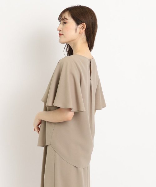 【洗える／日本製／シワになりにくい／清涼感／セットアップ可】オンオフ活躍する、大人フリルブラウス 