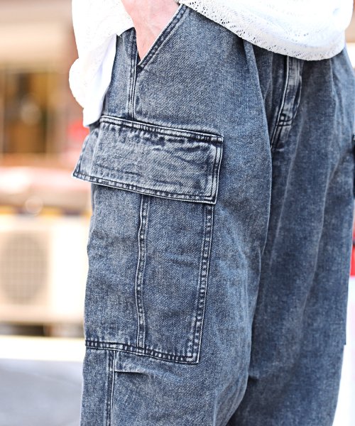 ケミカルウォッシュデニムカーゴパンツ/カーゴパンツ デニムパンツ メンズ ワイドパンツ オールシーズン ケミカルウォッシュ