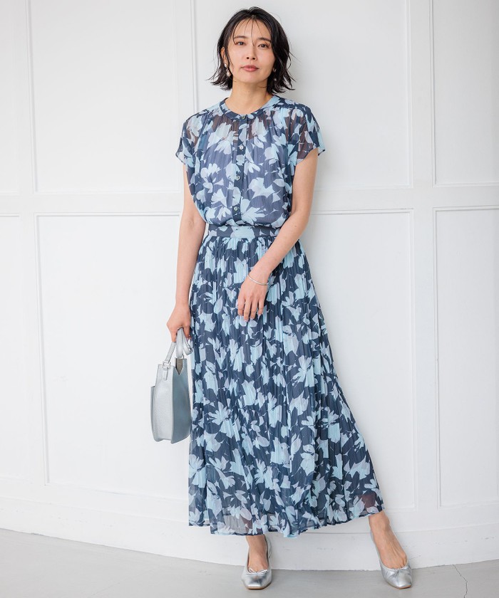 タグ付き 24ss✨23区 44 シャドーフラワー プリント ブラウス 洗える 洗える】Ratti シャドーフラワー プリント ブラウス(506392044)｜阪急