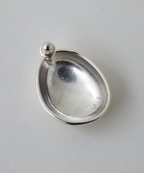 【2.718】オーバルスタッドピアス  PE1424870861(11000円)