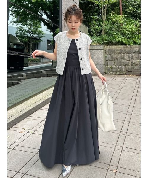 コンパクトクルーネックジレ 予めご了承ください