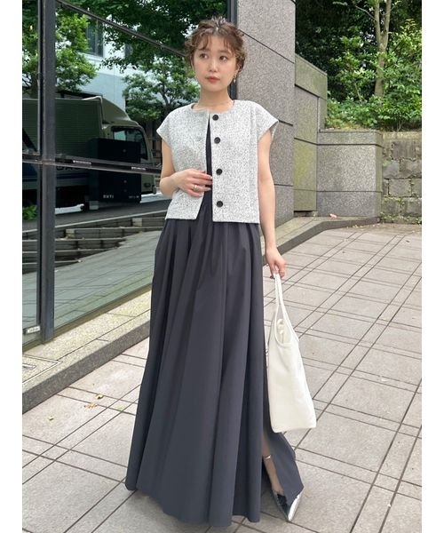 コンパクトクルーネックジレ 予めご了承ください