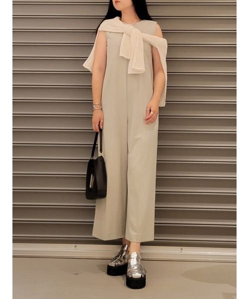 センタープレスクルーネックオールインワン 予めご了承ください