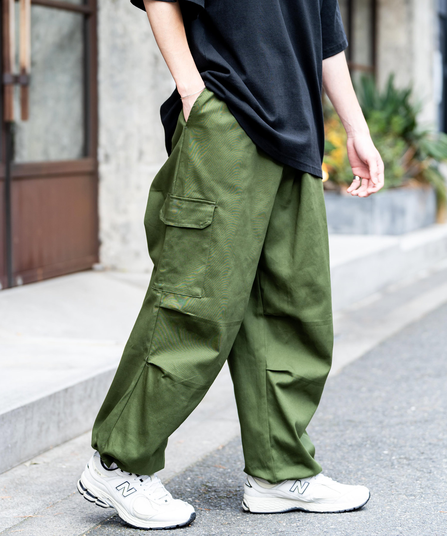 ニッキーARGUE  MOVカーゴパンツ　カーキ ニッキー様専用ARGUE MOVカーゴパンツ カーキ