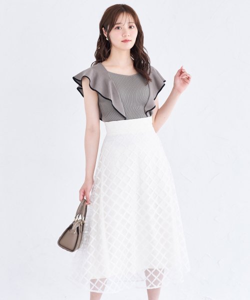 トッコクローゼット(tocco closet) |バックレースアップ刺繍ライン  