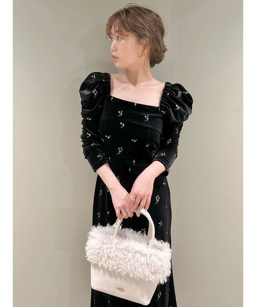 フラワーエンブロイダリースクエアネックベロアワンピース(506496425  